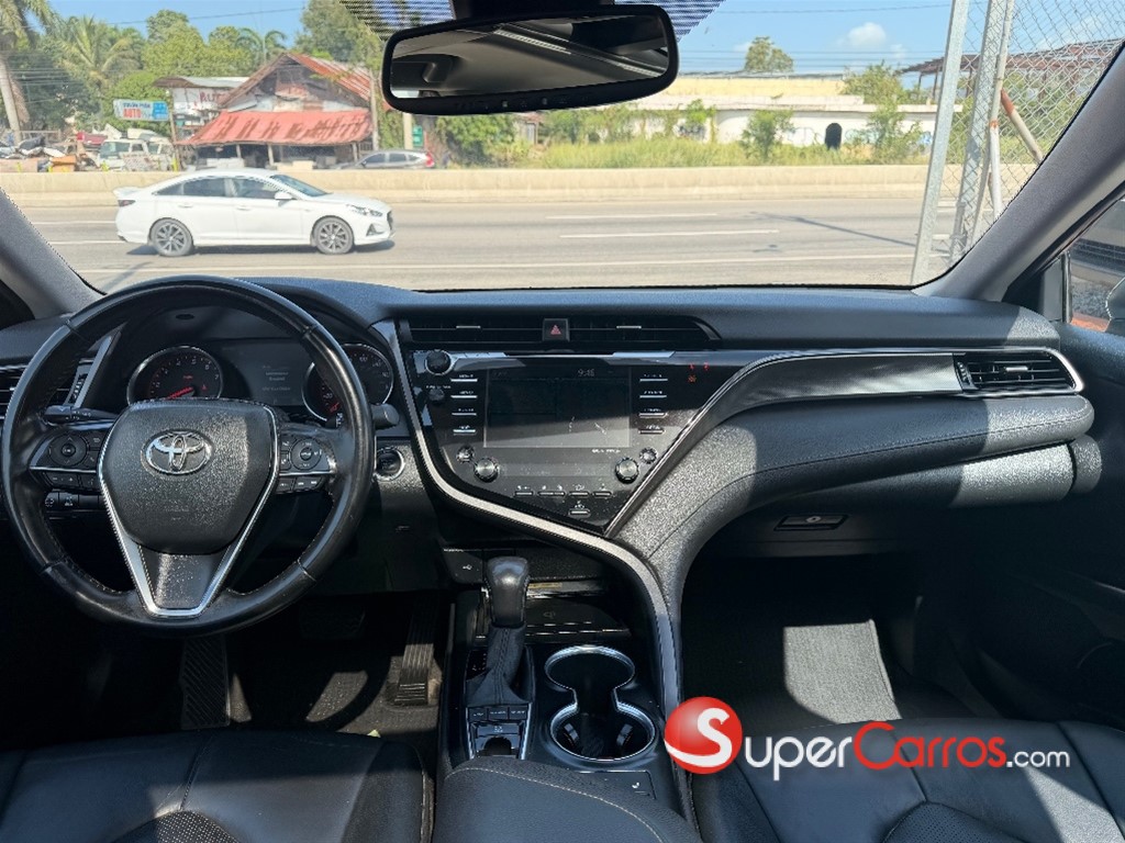 2020 Toyota Camry XSE Special Edition — foto 8 / 11
