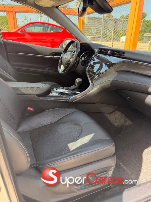 2020 Toyota Camry XSE Special Edition — foto 9 / 11