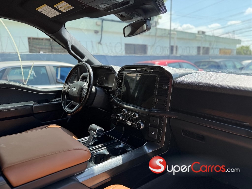 2023 Ford F 150 XLT — foto 10 / 12