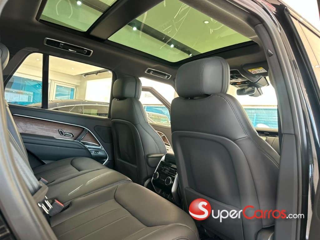 2026 Land Rover Range Rover SE D350 — foto 6 / 11