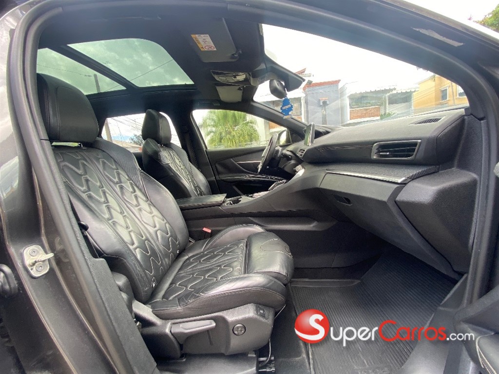 2018 Peugeot 3008 GT Line — foto 9 / 12