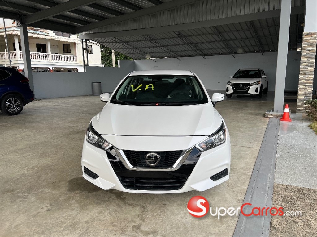 2021 Nissan Versa SV — foto 2 / 11