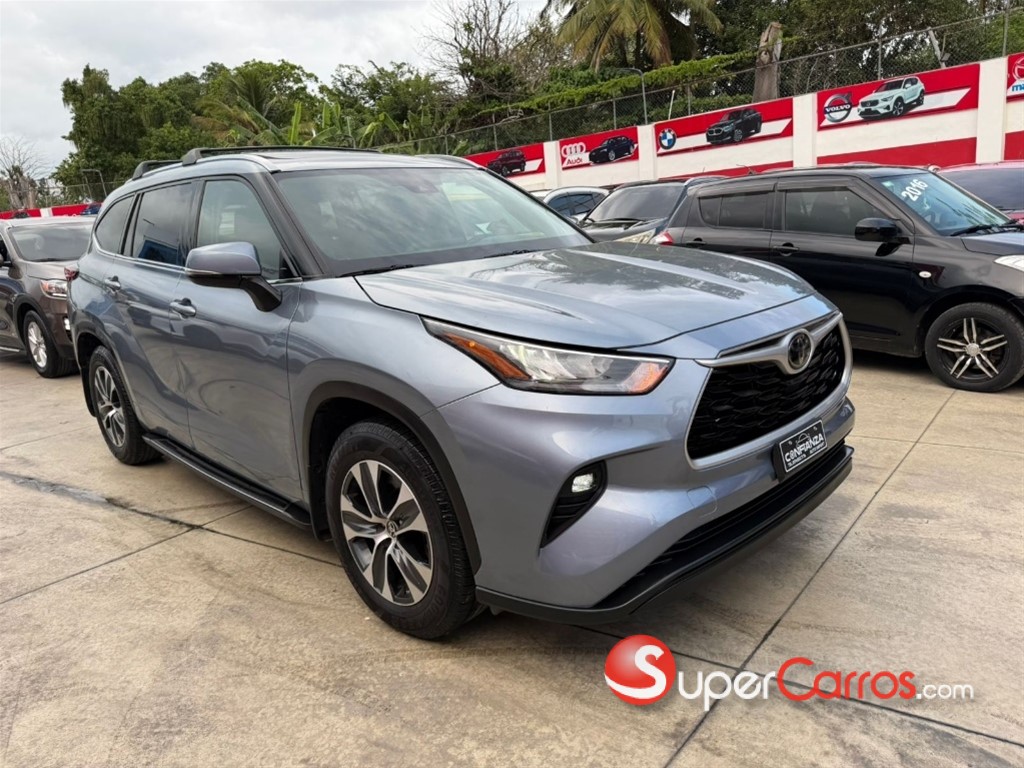 2020 Toyota Highlander XLE — foto 2 / 12