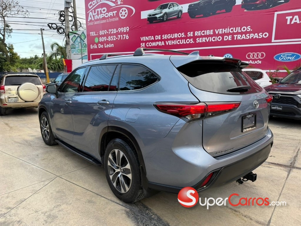 2020 Toyota Highlander XLE — foto 6 / 12