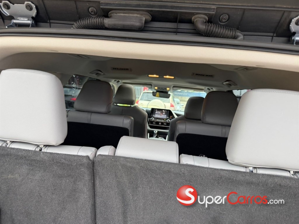 2020 Toyota Highlander XLE — foto 11 / 12
