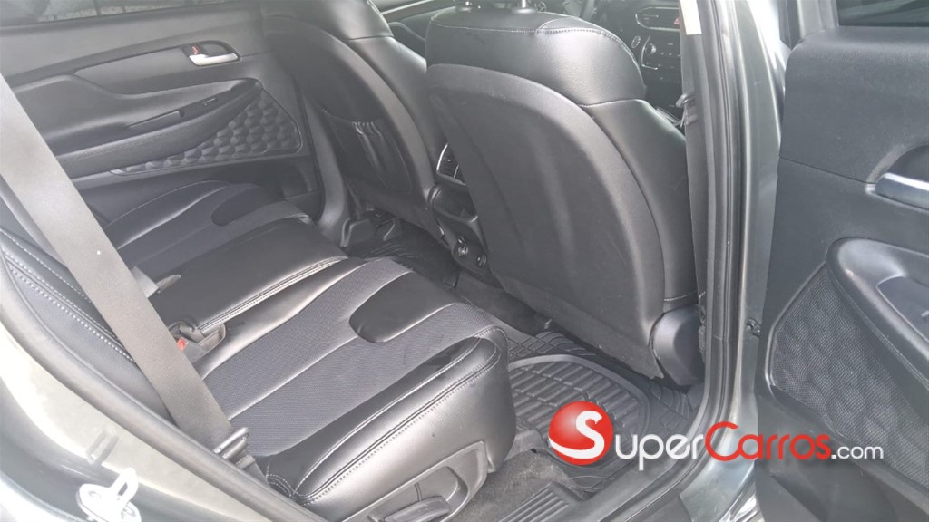 2020 Hyundai Santa Fe SEL — foto 4 / 10