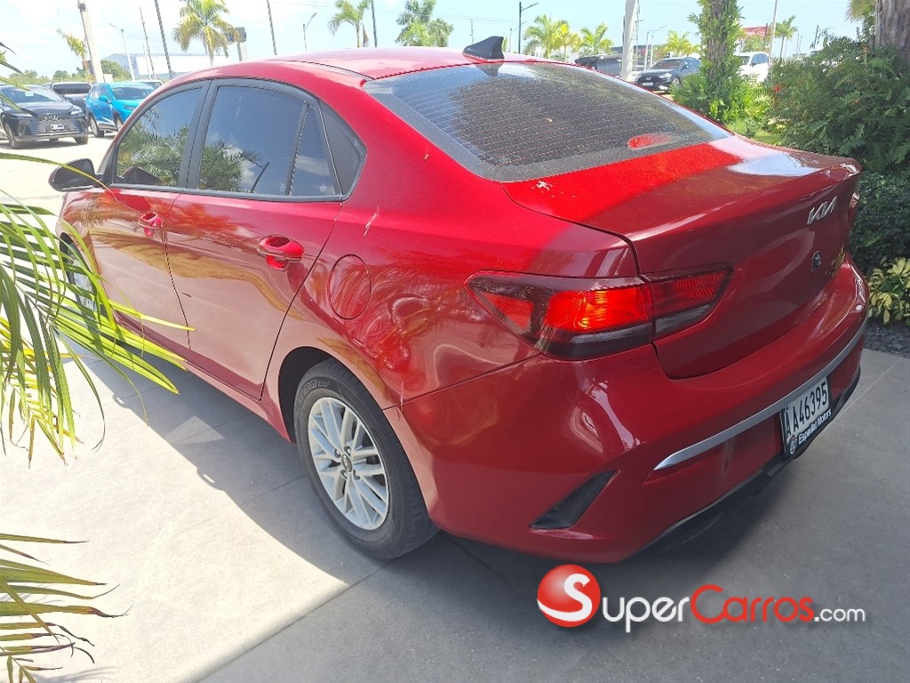 2024 Kia Rio LX — foto 2 / 5