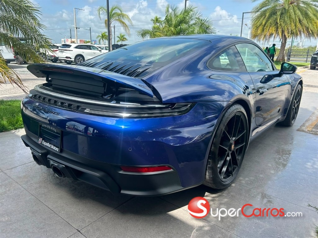 2026 Porsche 911 Carrera GTS — foto 8 / 11