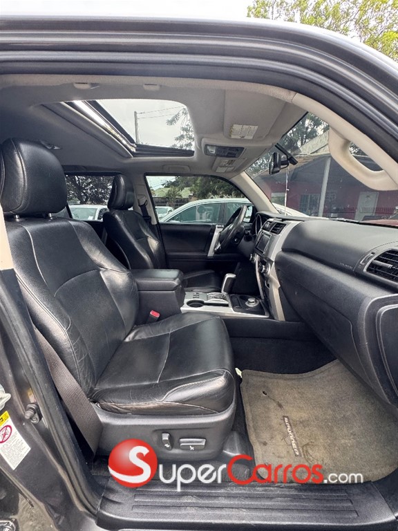 2011 Toyota 4 Runner Limited — foto 7 / 9