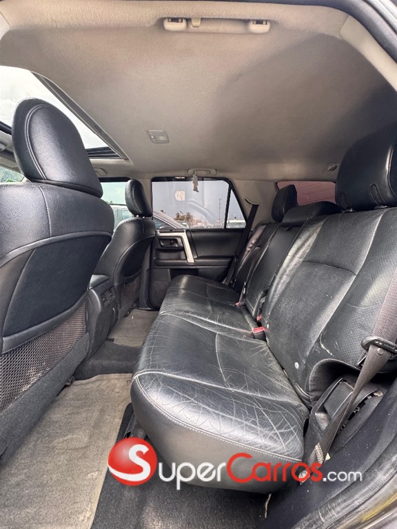 2011 Toyota 4 Runner Limited — foto 8 / 9