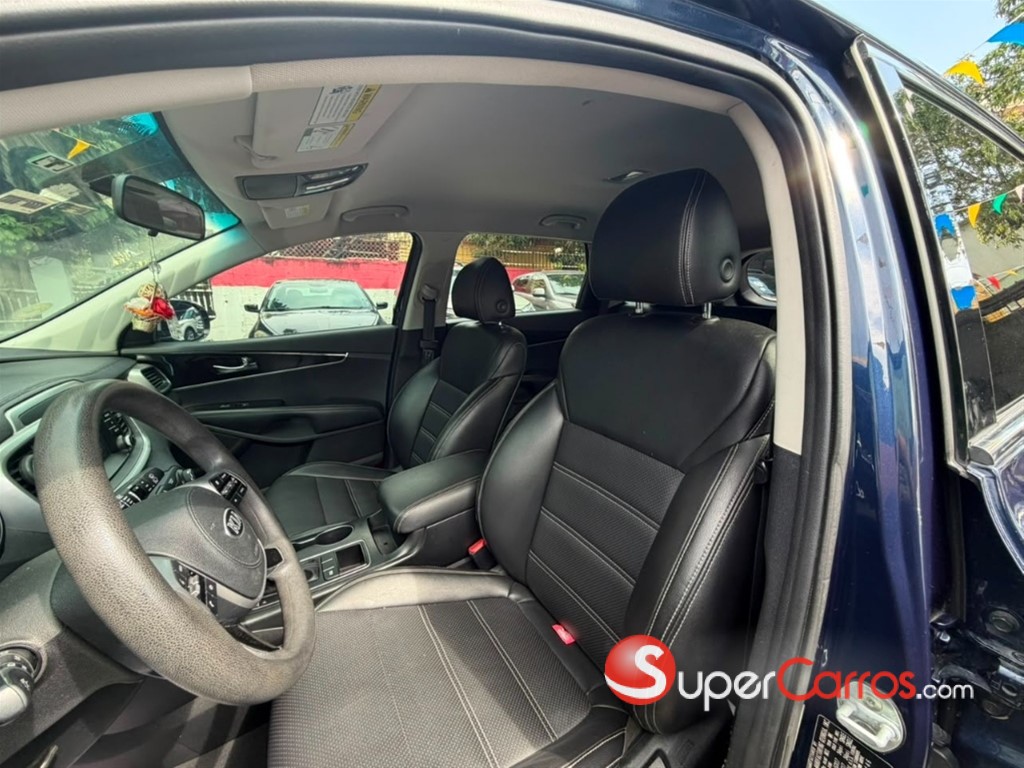 2019 Kia Sorento LX — foto 8 / 11
