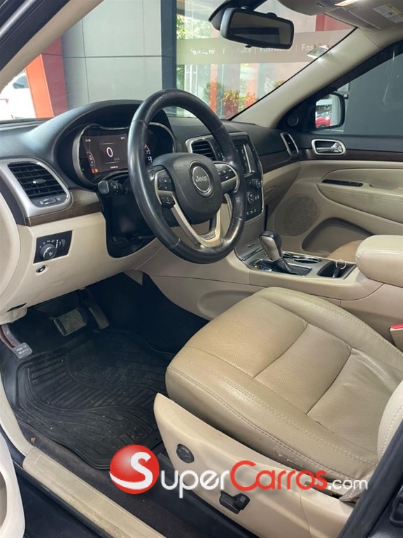 2016 Jeep Cherokee Laredo — foto 9 / 11