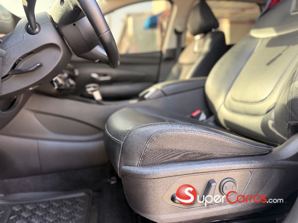 2025 Hyundai Tucson Signature — foto 6 / 9