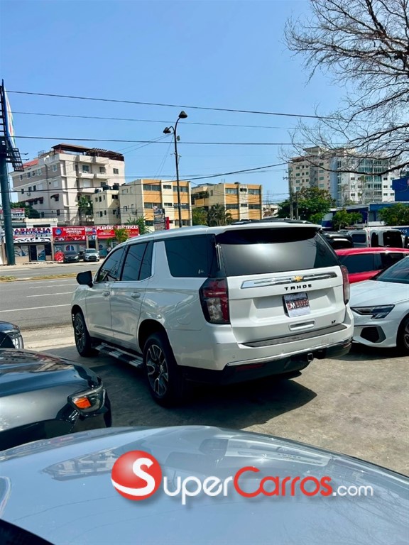 2021 Chevrolet Tahoe LT — foto 10 / 11