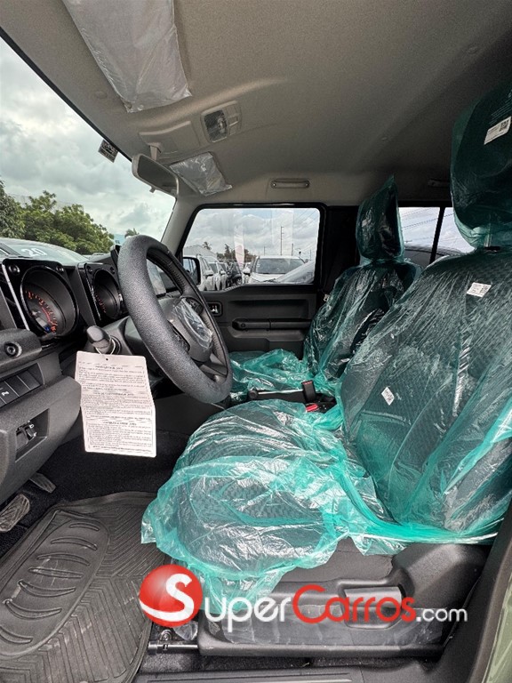 2026 Suzuki Jimny — foto 9 / 11