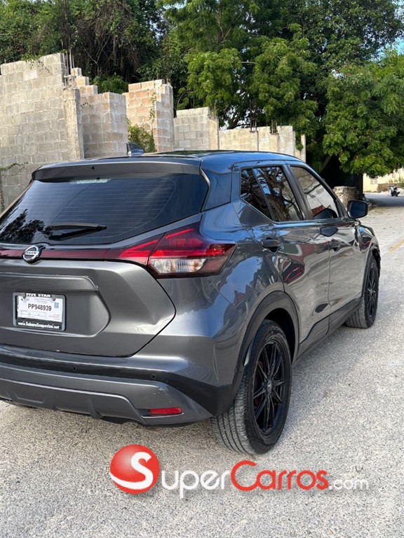 2021 Nissan Kicks SV — foto 4 / 5