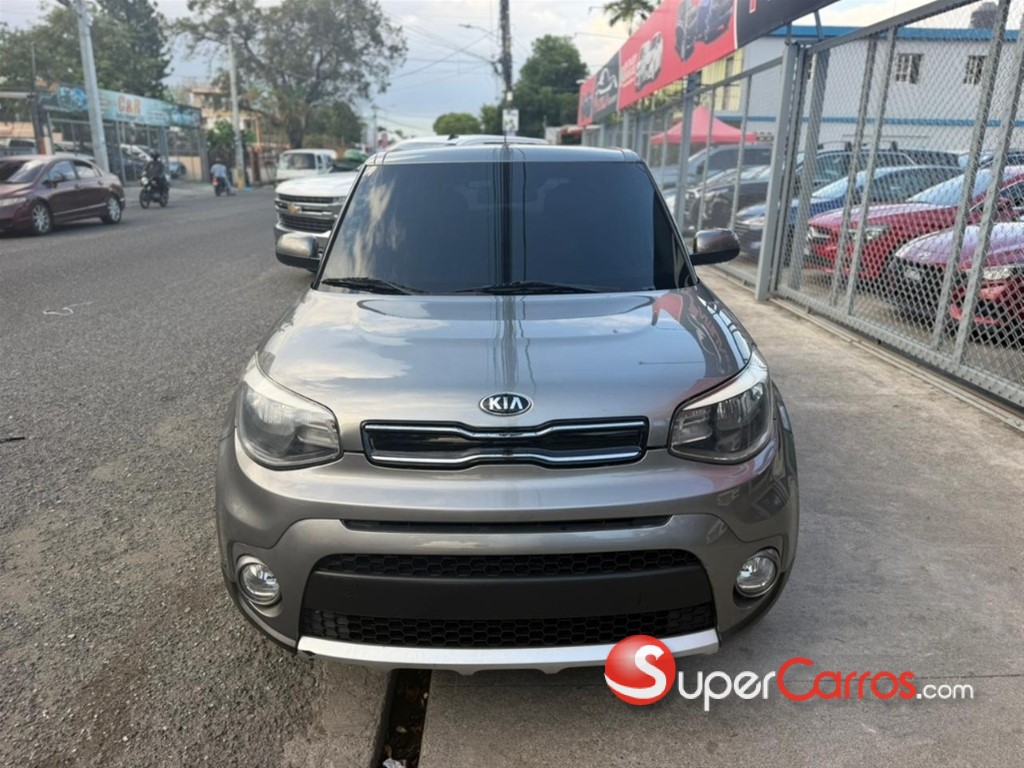 2017 Kia Soul Plus — foto 3 / 10