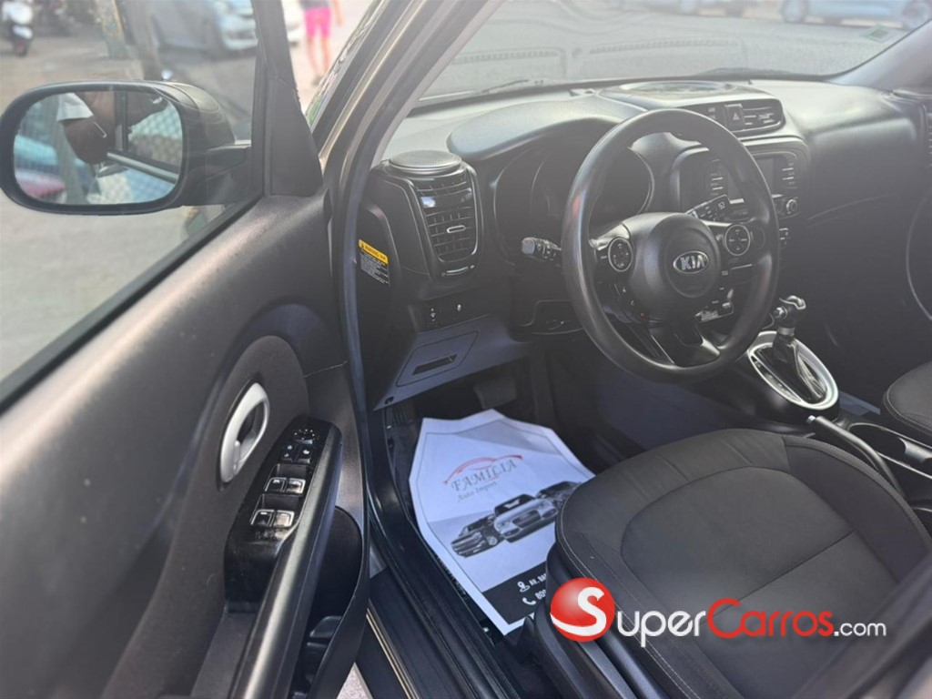 2017 Kia Soul Plus — foto 7 / 10