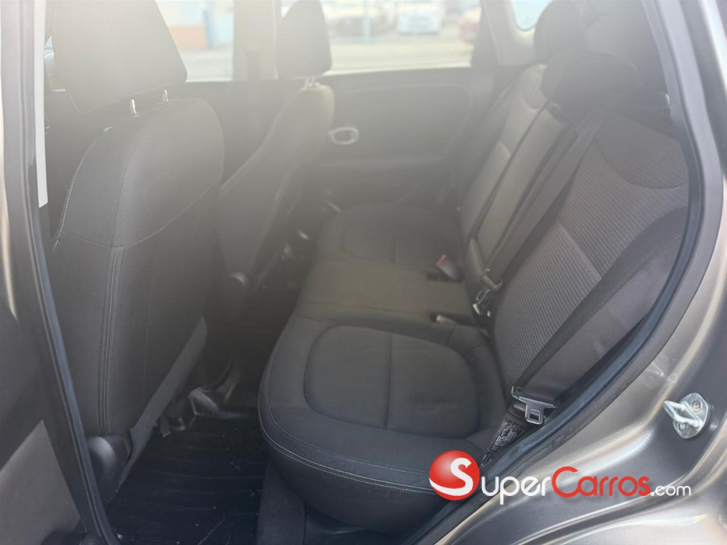 2017 Kia Soul Plus — foto 10 / 10