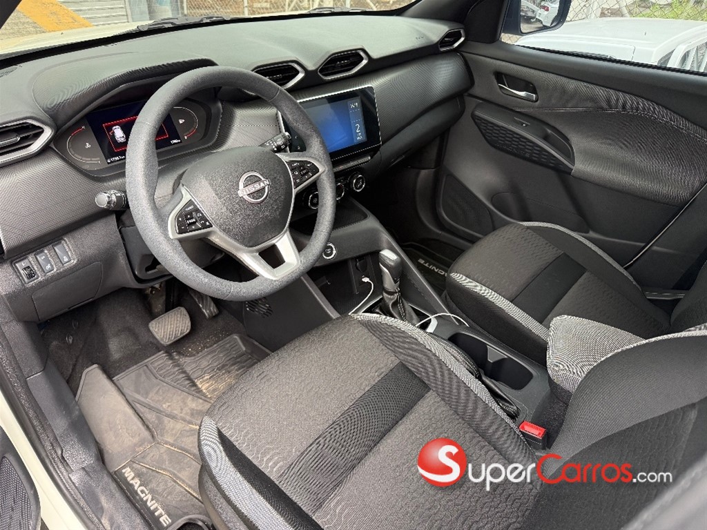 2026 Nissan Magnite Advanced — foto 3 / 12