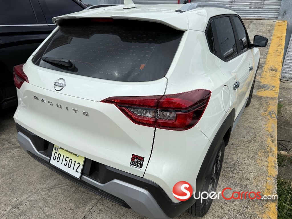 2026 Nissan Magnite Advanced — foto 8 / 12