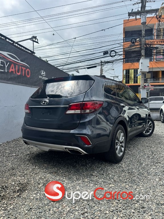 2018 Hyundai Grand Santa Fe — foto 3 / 10