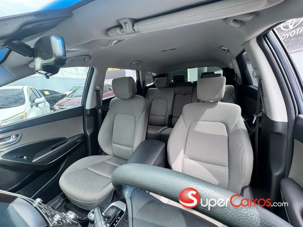 2018 Hyundai Grand Santa Fe — foto 5 / 10