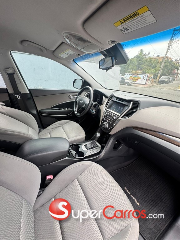 2018 Hyundai Grand Santa Fe — foto 6 / 10