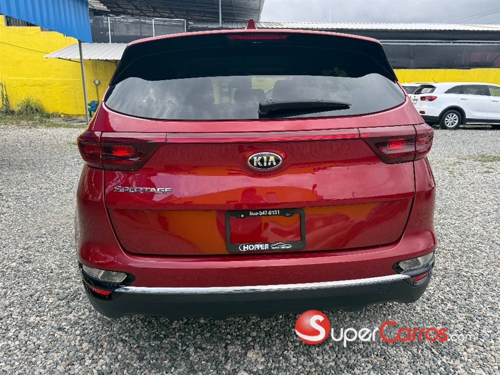 2022 Kia Sportage LX — foto 6 / 10
