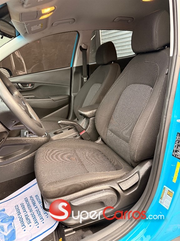 2022 Hyundai KONA SEL — foto 7 / 12