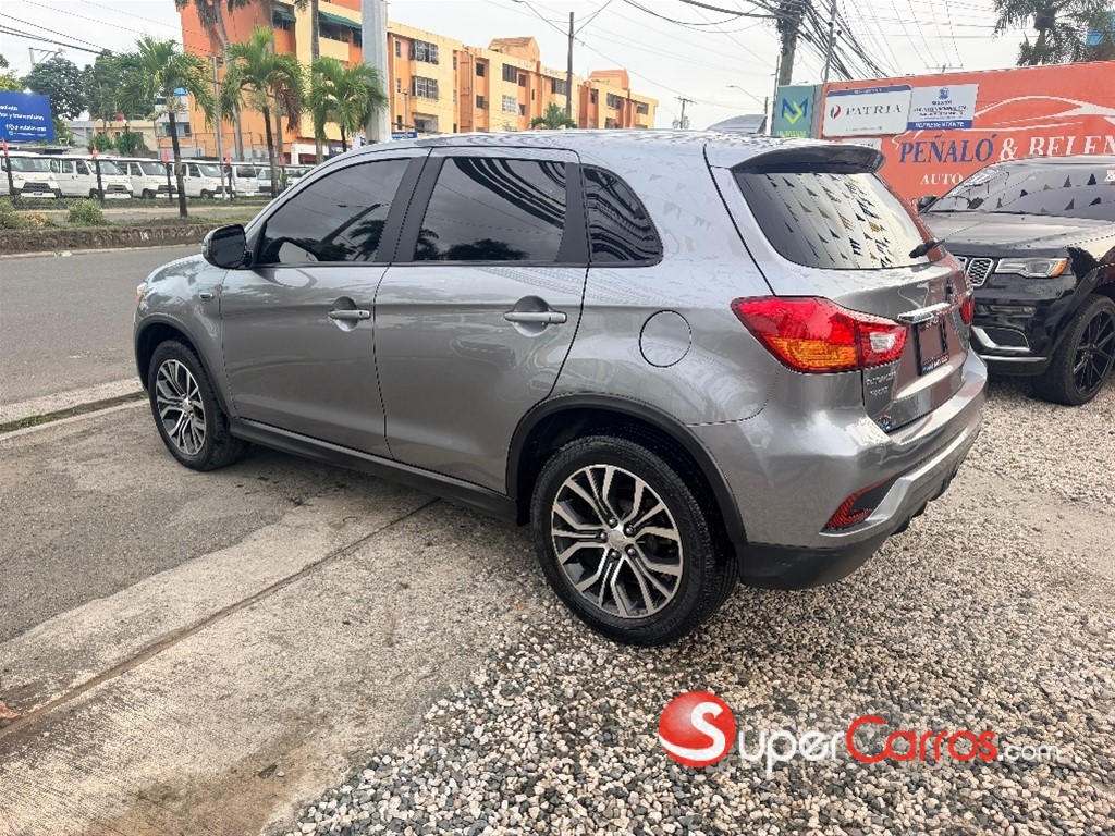 2019 Mitsubishi Motors Outlander Sport — foto 4 / 10