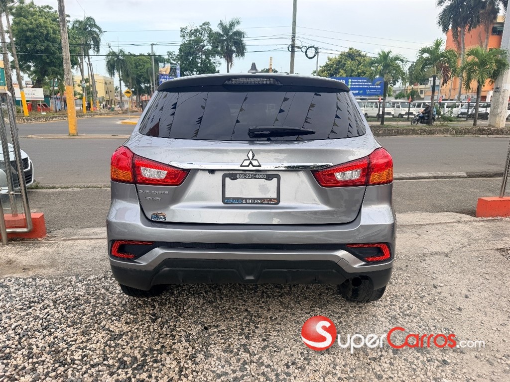 2019 Mitsubishi Motors Outlander Sport — foto 5 / 10