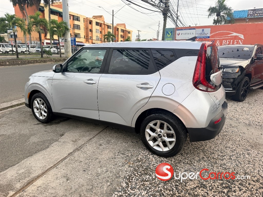 2020 Kia Soul S — foto 4 / 10