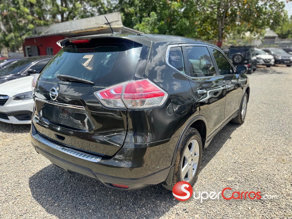 2015 Nissan Rogue S — foto 4 / 10
