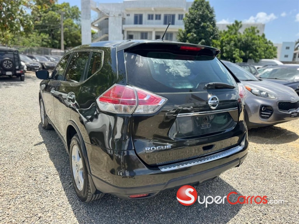 2015 Nissan Rogue S — foto 6 / 10