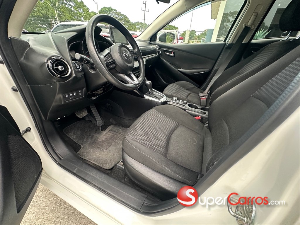 2020 Mazda Demio — foto 6 / 9