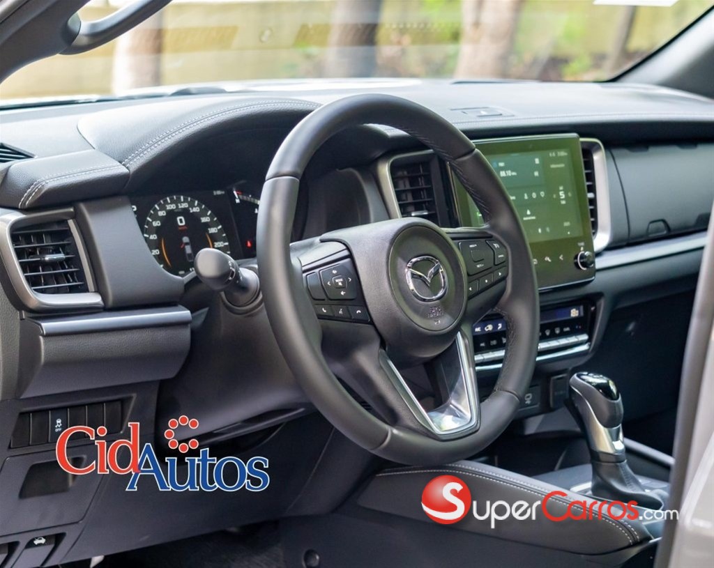 2027 Mazda BT-50 — foto 10 / 12