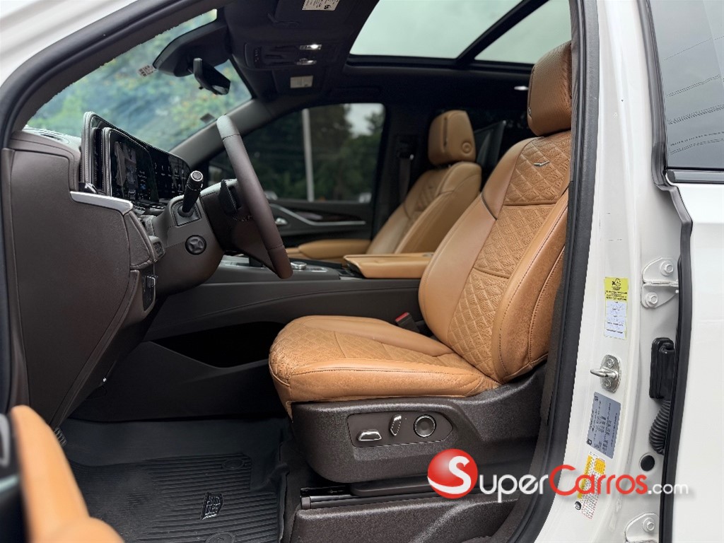 2021 Cadillac Escalade Premium Luxury Long — foto 8 / 11