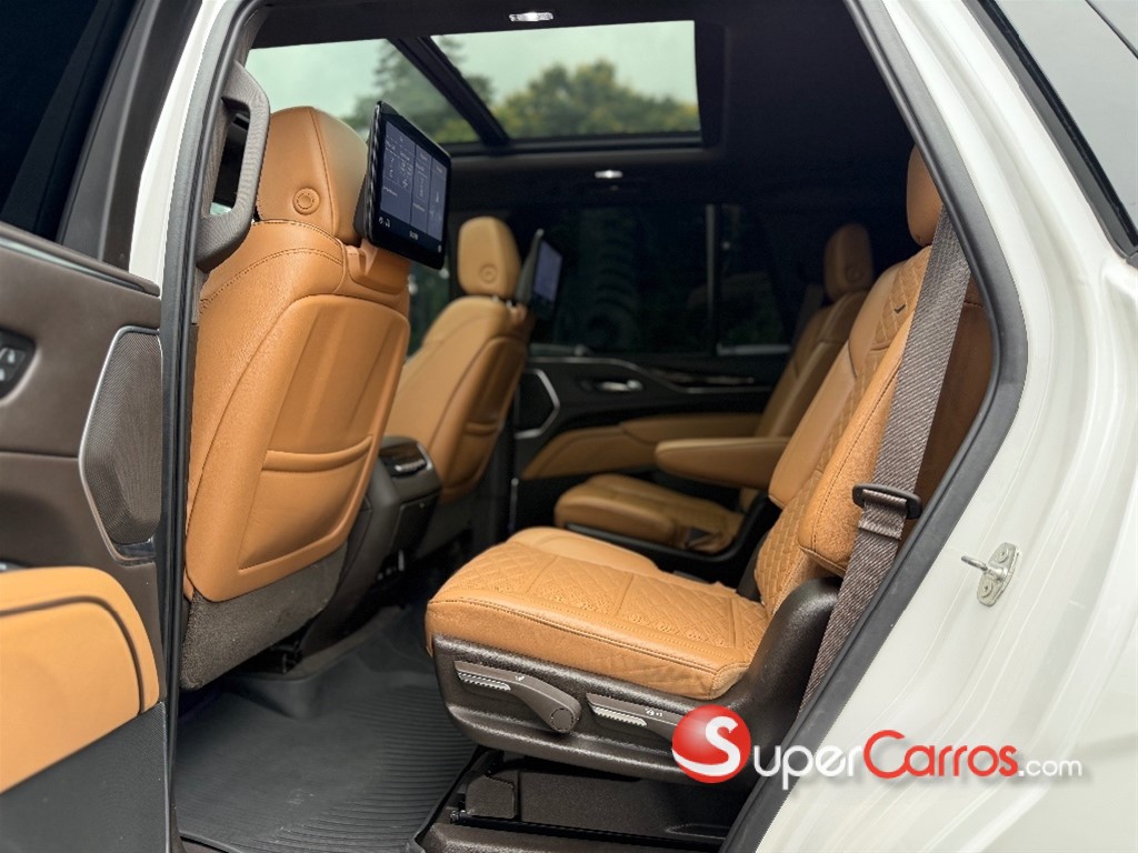 2021 Cadillac Escalade Premium Luxury Long — foto 9 / 11