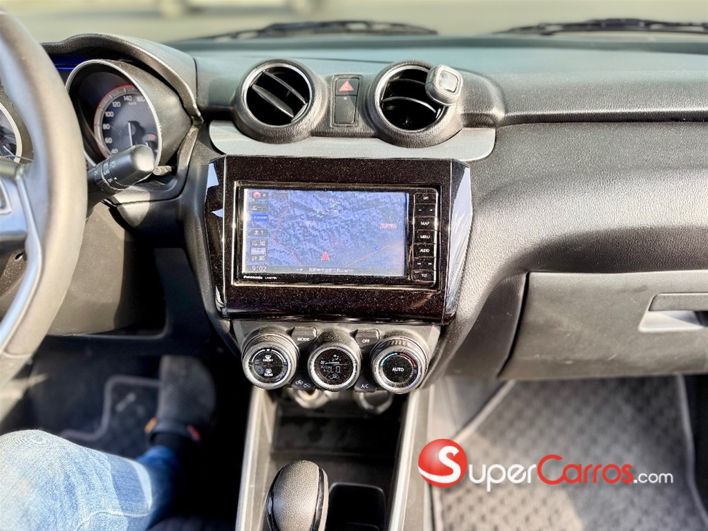 2018 Suzuki Swift RS Sport — foto 8 / 12