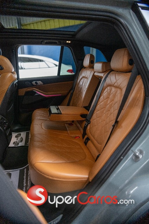 2024 BMW X 5 M Sport Package — foto 8 / 12