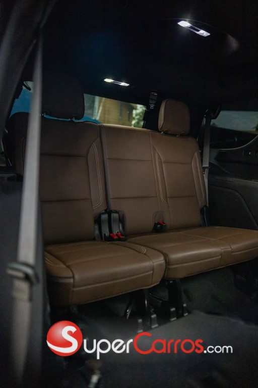 2025 Chevrolet Tahoe Highcountry — foto 9 / 11