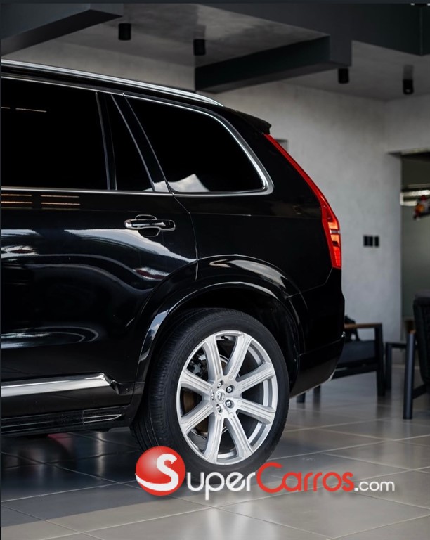 2018 Volvo XC90 Momentum T6 — foto 5 / 11