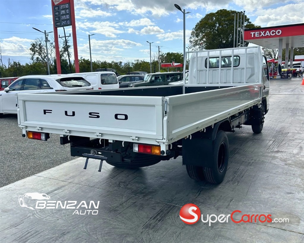 2026 Mitsubishi Motors Fuso — foto 4 / 9