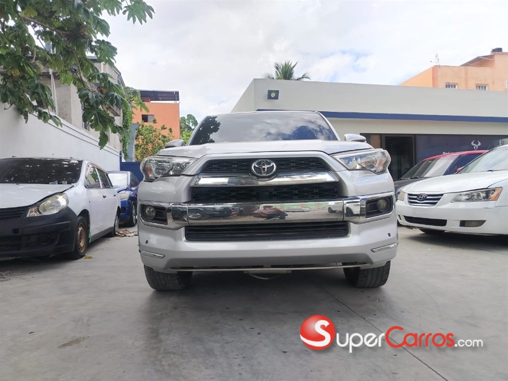 2019 Toyota 4 Runner Limited — foto 2 / 8