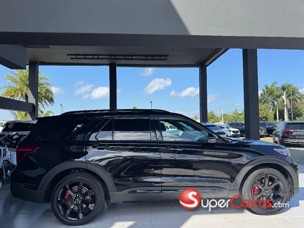 2020 Ford Explorer ST — foto 2 / 11