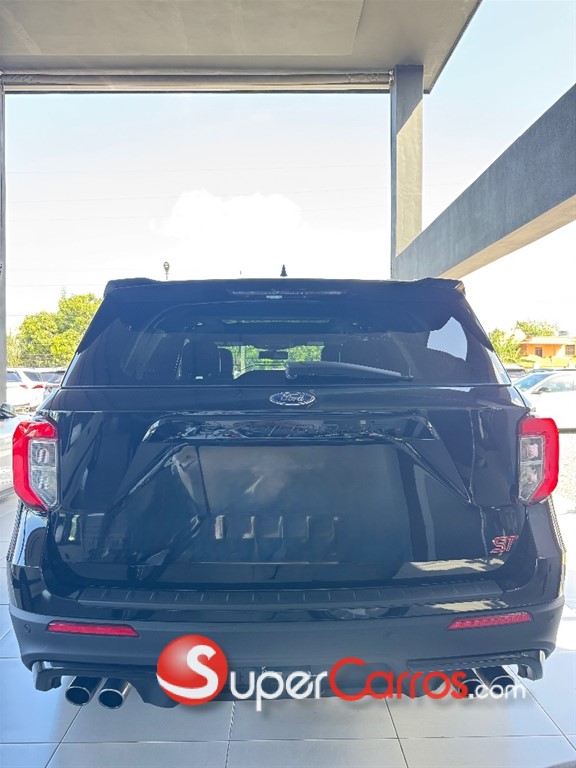 2020 Ford Explorer ST — foto 7 / 11