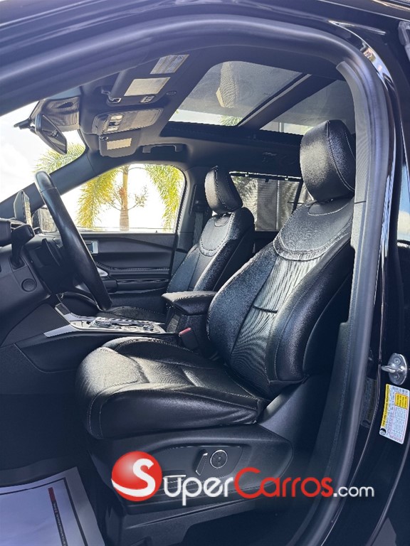 2020 Ford Explorer ST — foto 10 / 11