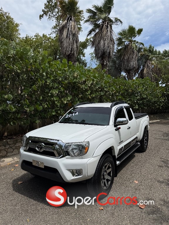 2014 Toyota Tacoma SR5