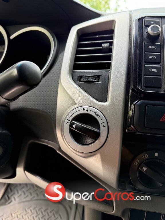 2014 Toyota Tacoma SR5 — foto 9 / 11